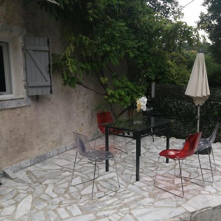 Hotel La Mhirabelle Saint-Paul-de-Vence Exterior foto