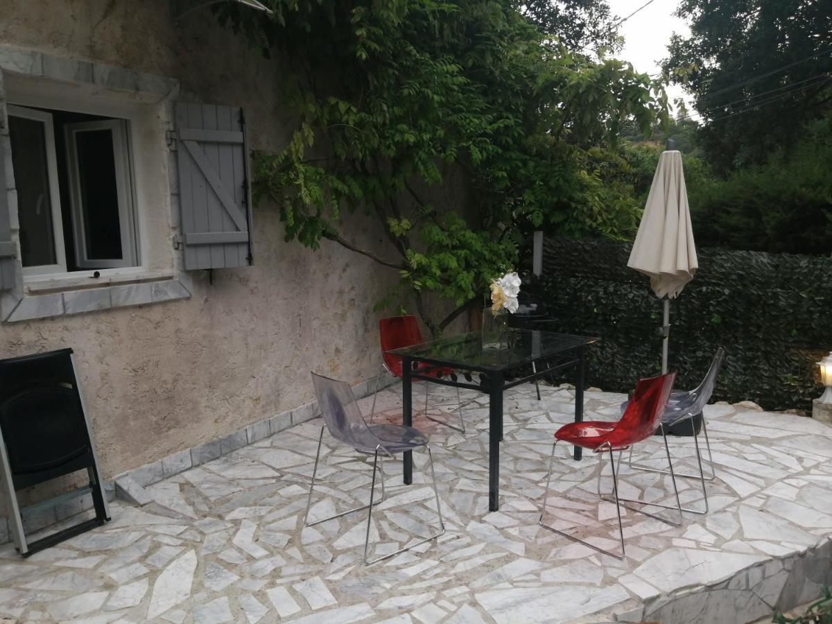 Hotel La Mhirabelle Saint-Paul-de-Vence Exterior foto